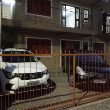 Residencial Henkes Leilighet Canela Eksteriør bilde